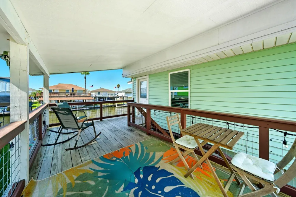 439 Pompano Street Bayou Vista, TX 77563
