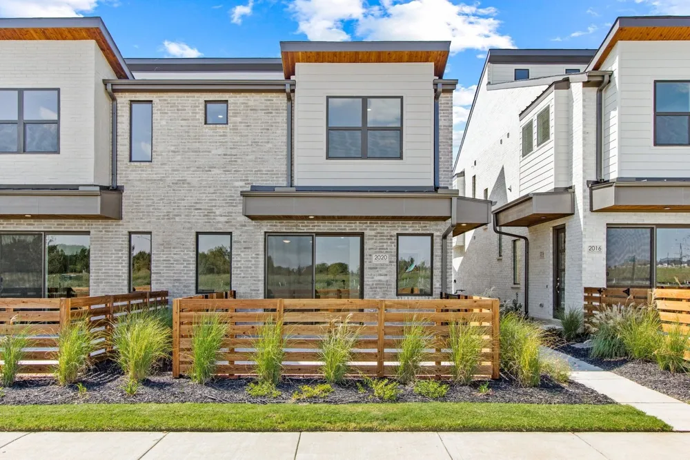 2020 NE Aldrich Mews Celina, TX 75009