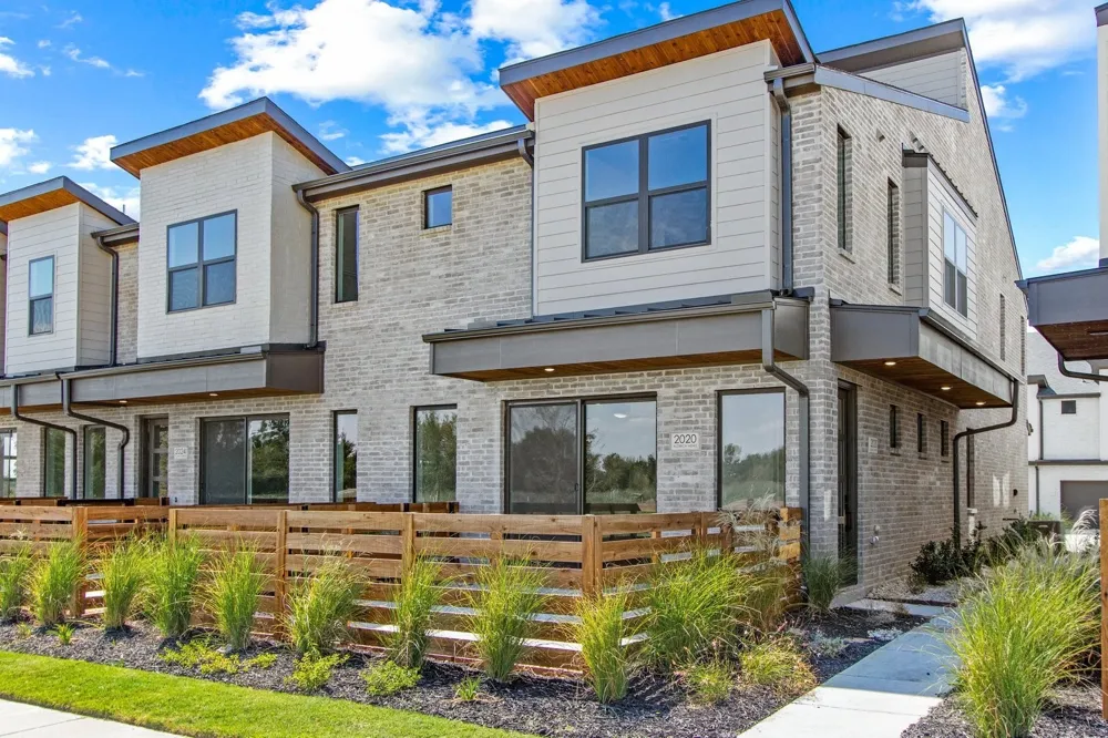 2020 NE Aldrich Mews Celina, TX 75009
