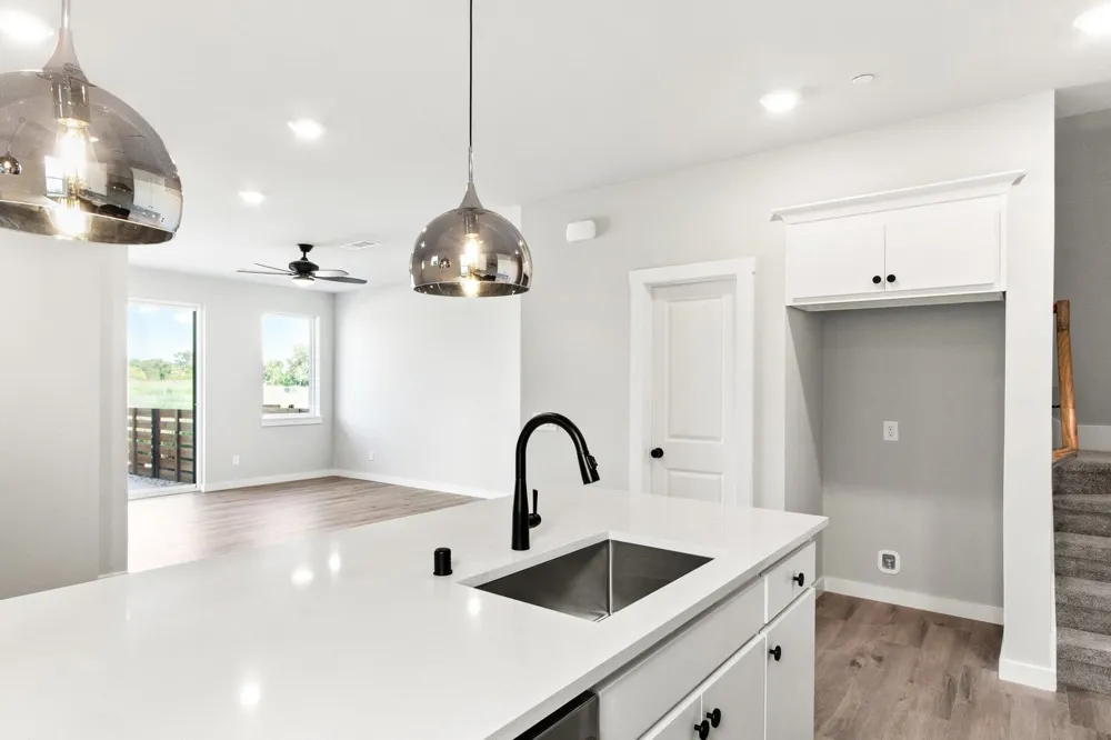 2020 NE Aldrich Mews Celina, TX 75009