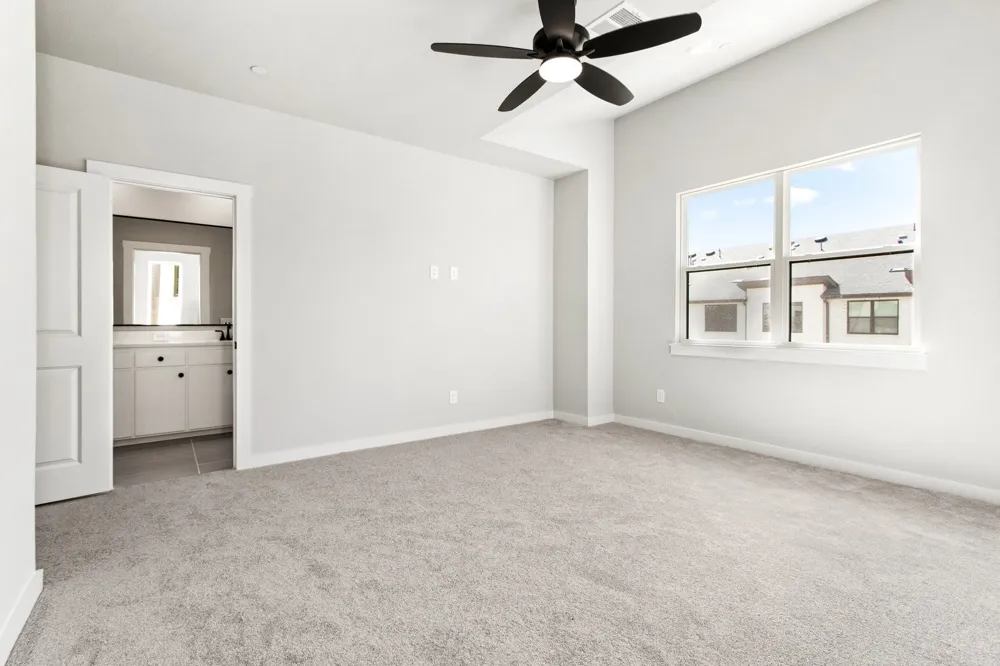 2020 NE Aldrich Mews Celina, TX 75009