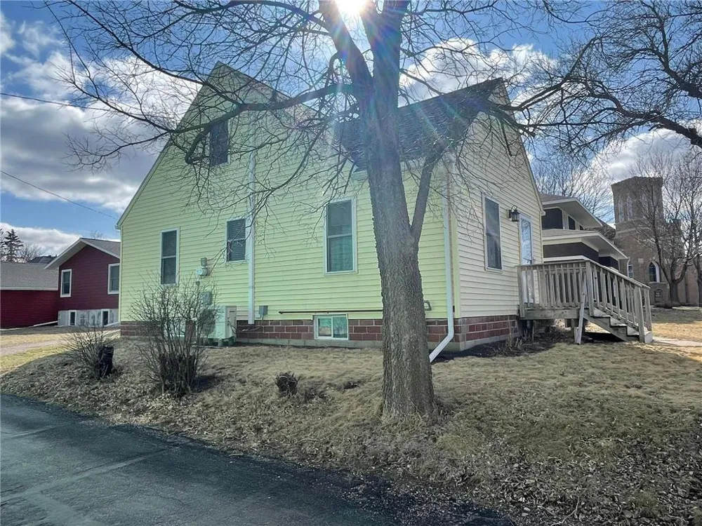 755 Chestnut Street Dawson, MN 56232