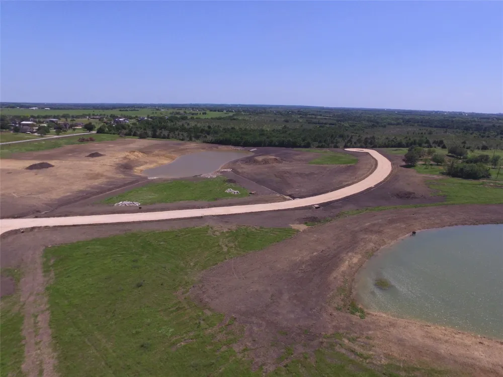 1 Jozwiak Rd Chappell Hill, TX 77426