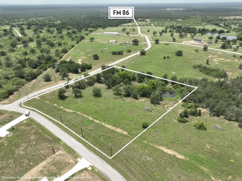 180 Sunny Day Dr Red Rock, TX 78662