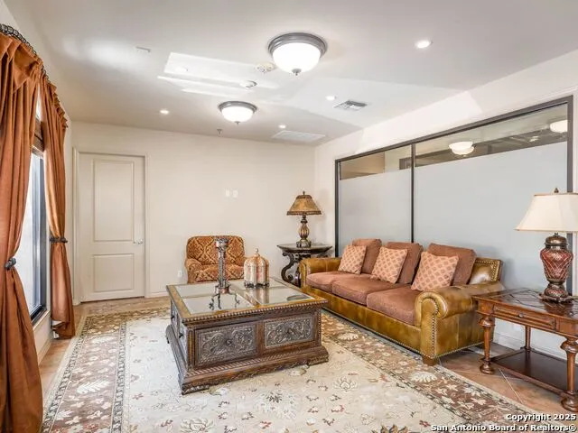 5150 Loop 1604 San Antonio, TX 78249