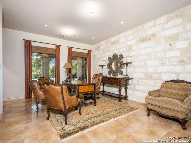 5150 Loop 1604 San Antonio, TX 78249