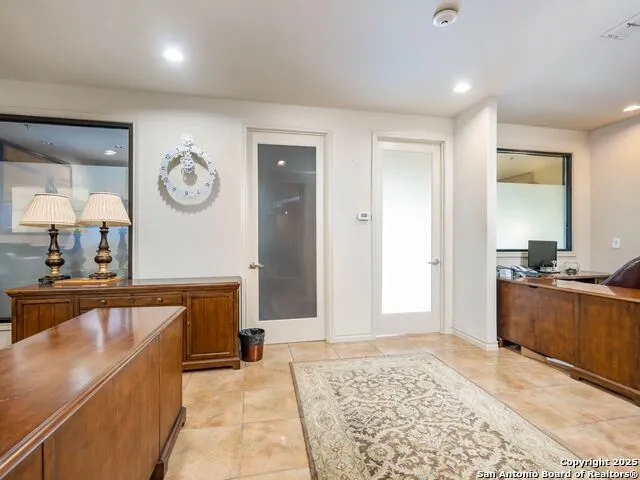5150 Loop 1604 San Antonio, TX 78249