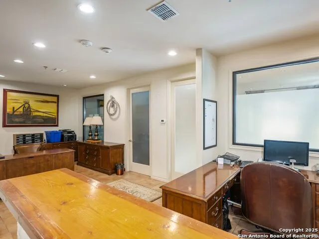 5150 Loop 1604 San Antonio, TX 78249