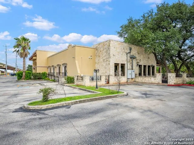 5150 Loop 1604 San Antonio, TX 78249