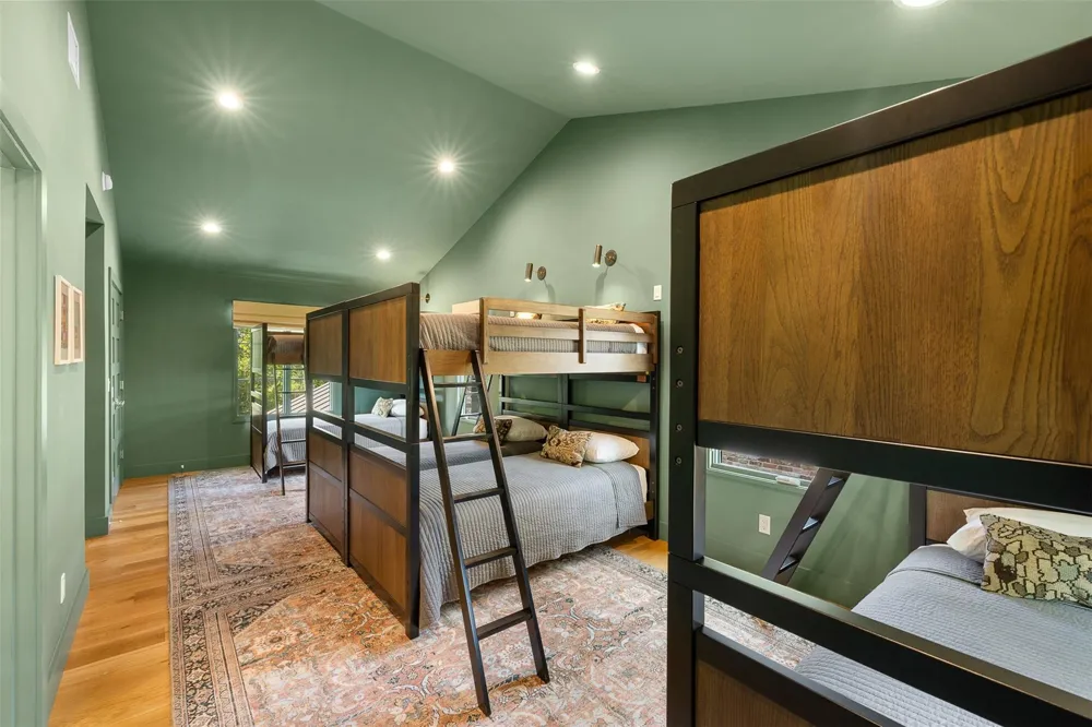 565 Bybee Road Round Top, TX 78954