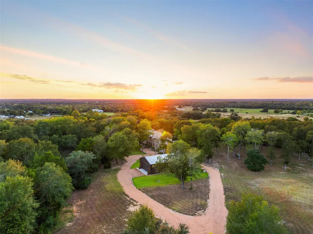 565 Bybee Road Round Top, TX 78954