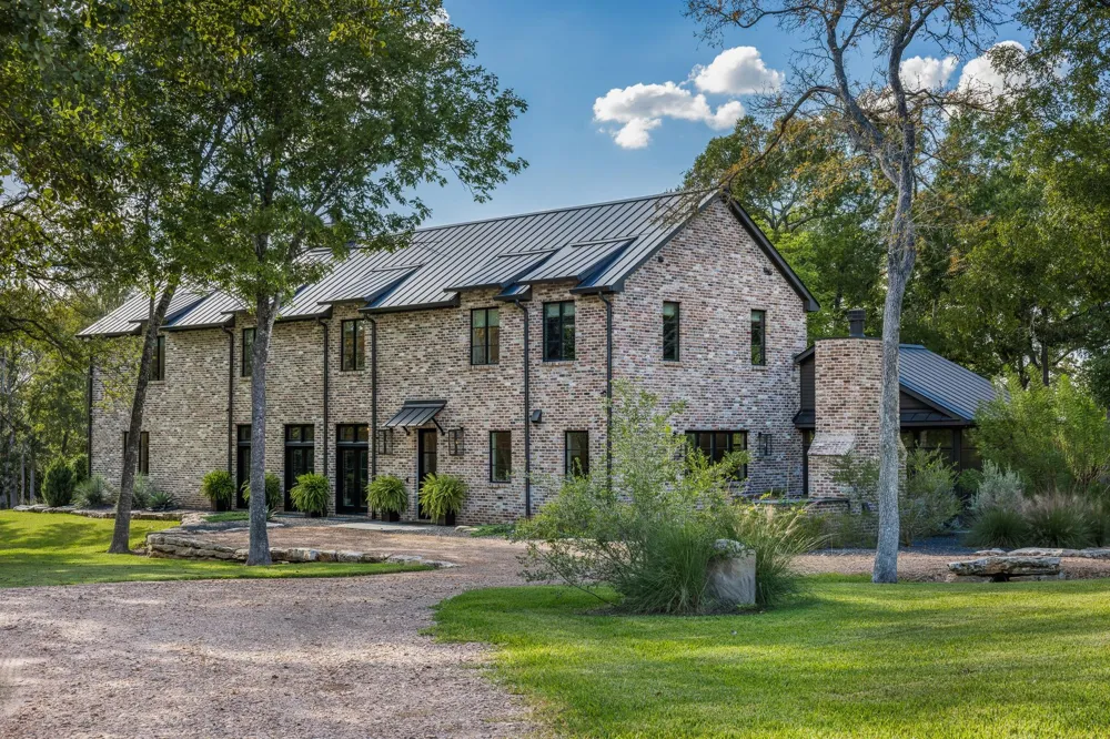 565 Bybee Road Round Top, TX 78954