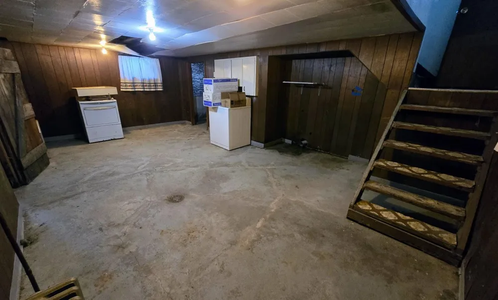 109 5th Avenue SE Pipestone, MN 56164