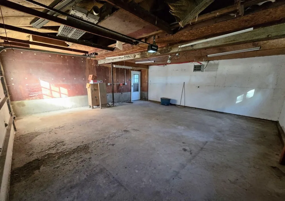 109 5th Avenue SE Pipestone, MN 56164