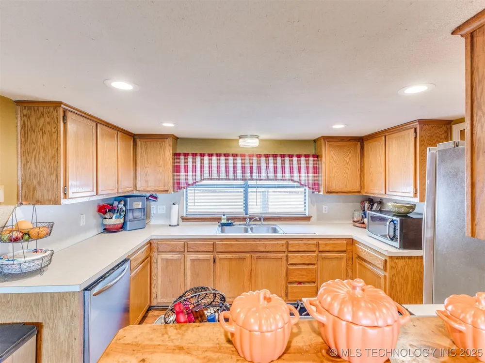 25888 E 191st Street S Haskell, OK 74436
