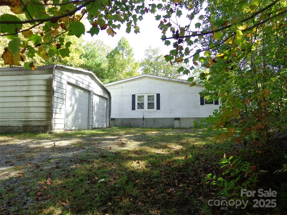 89 Blue Mountain Road Fairview, NC 28730