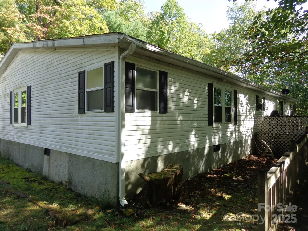 89 Blue Mountain Road Fairview, NC 28730