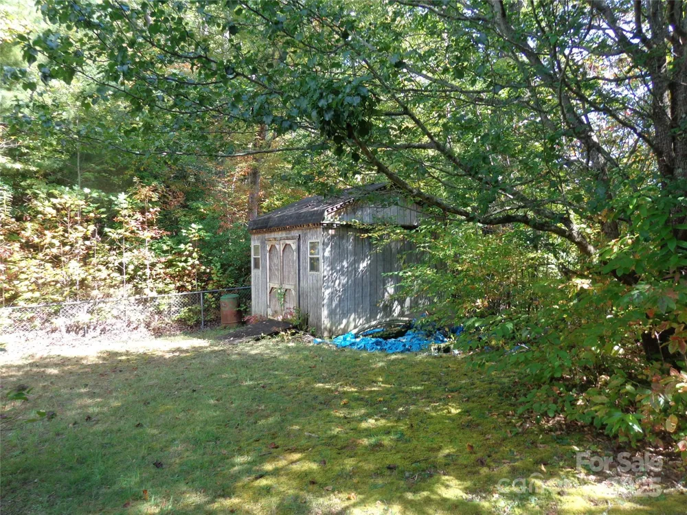 89 Blue Mountain Road Fairview, NC 28730