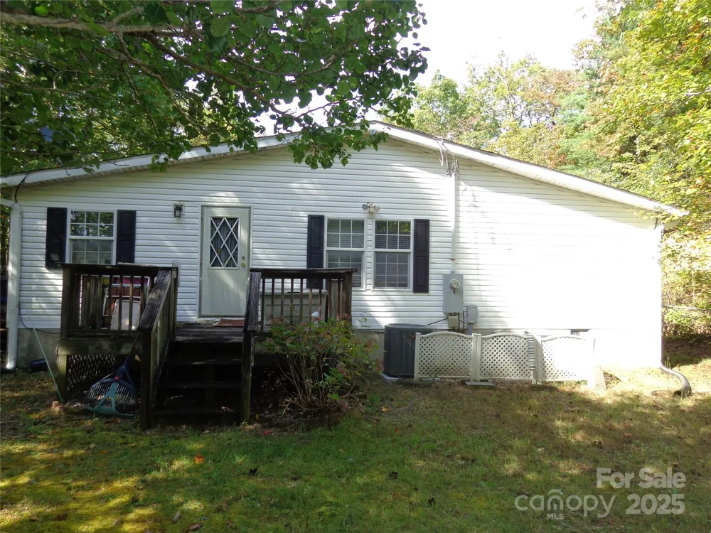 89 Blue Mountain Road Fairview, NC 28730