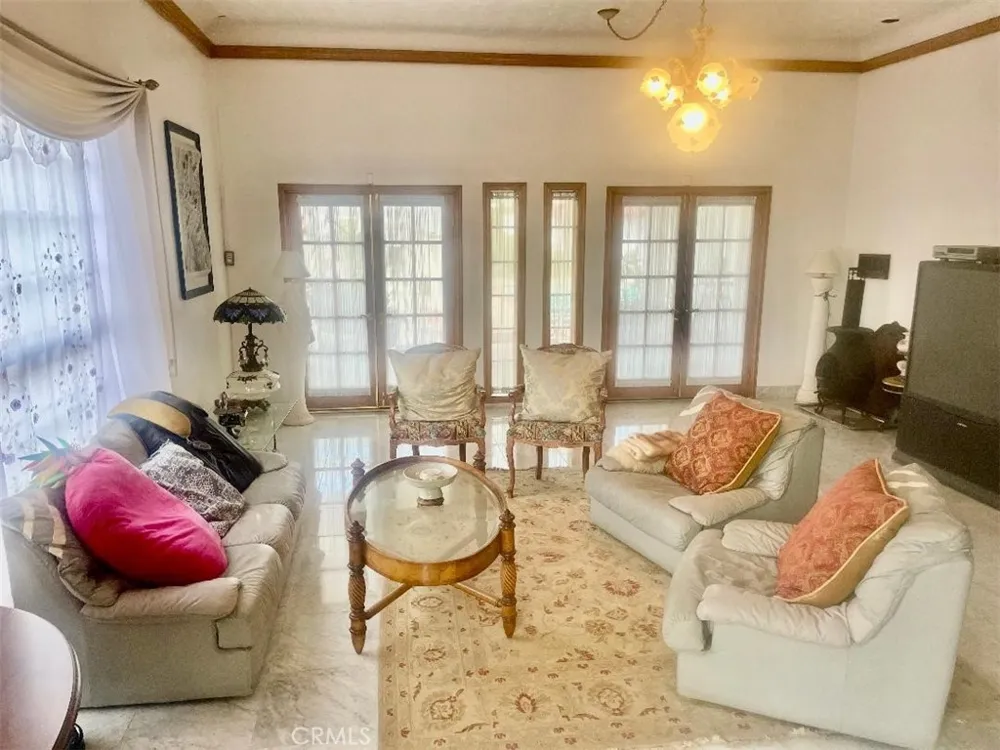 2445 Desire Rowland Heights, CA 91748
