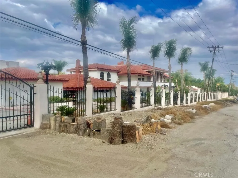 2445 Desire Rowland Heights, CA 91748