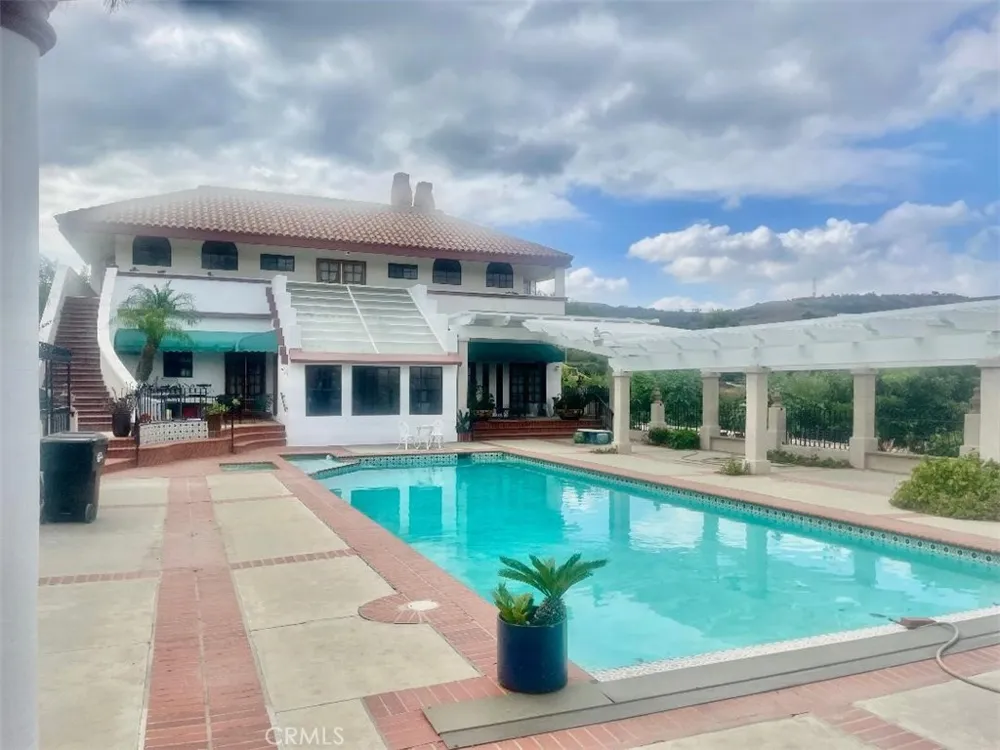 2445 Desire Rowland Heights, CA 91748