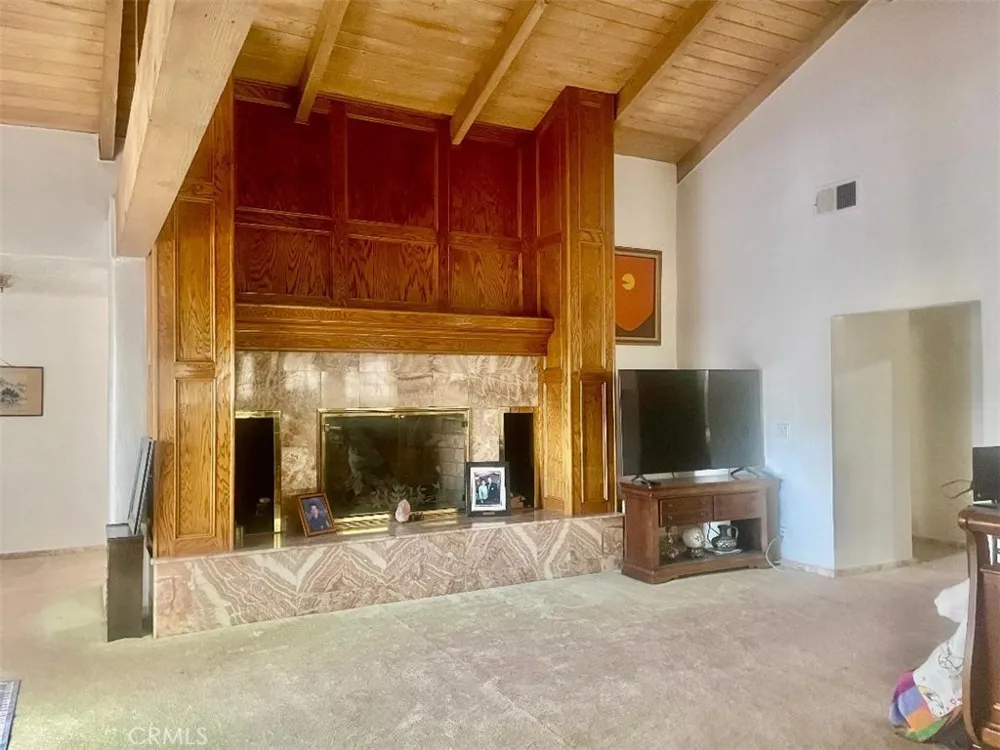 2445 Desire Rowland Heights, CA 91748