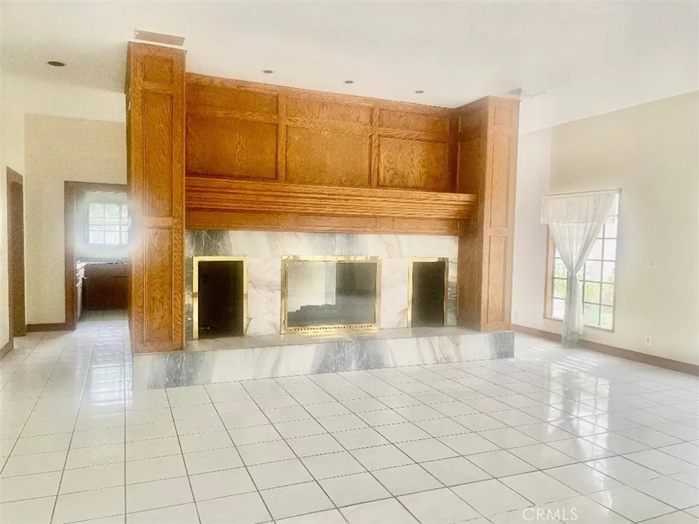 2445 Desire Rowland Heights, CA 91748