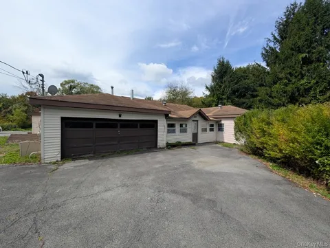 469 Eatontown Road