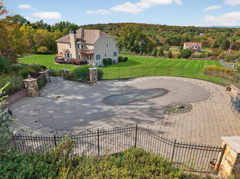 11 Dorian Way Campbell Hall, NY 10916