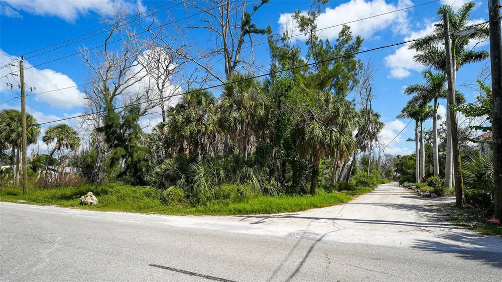 7401-A MIDNIGHT PASS ROAD #A Sarasota, FL 34242