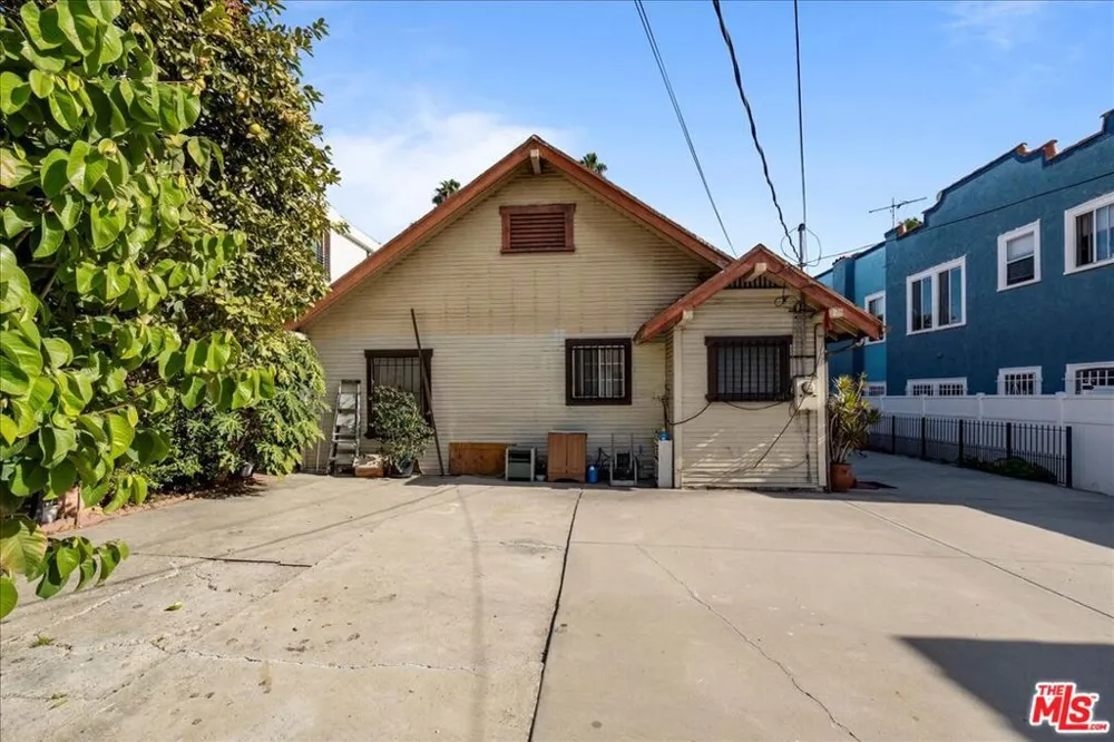741 Harvard Boulevard Los Angeles, CA 90029