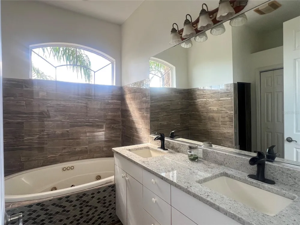 6222 LAUREL CREEK TRAIL Ellenton, FL 34222