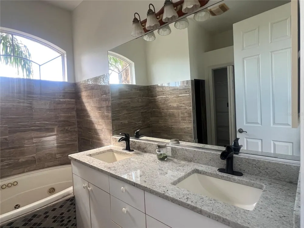 6222 LAUREL CREEK TRAIL Ellenton, FL 34222