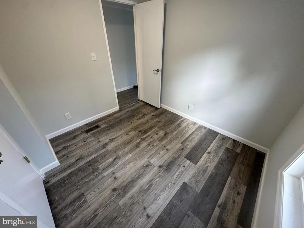 37 GEORGE DRIVE Middletown, PA 17057