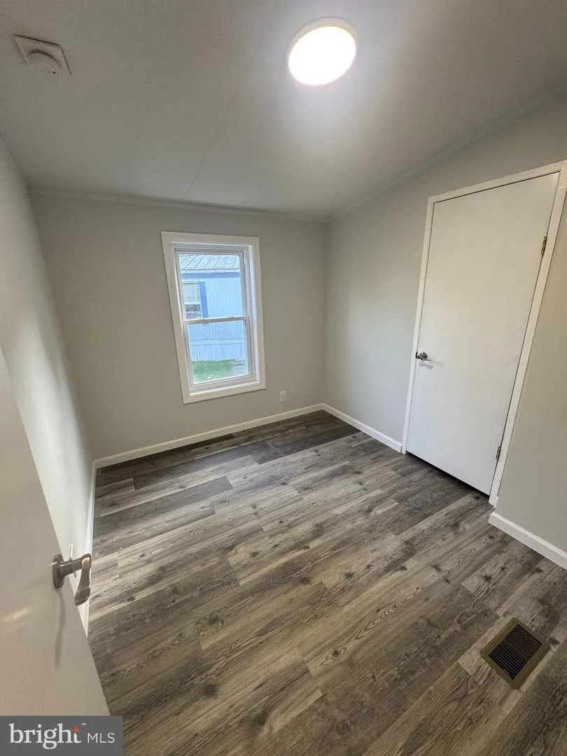 37 GEORGE DRIVE Middletown, PA 17057