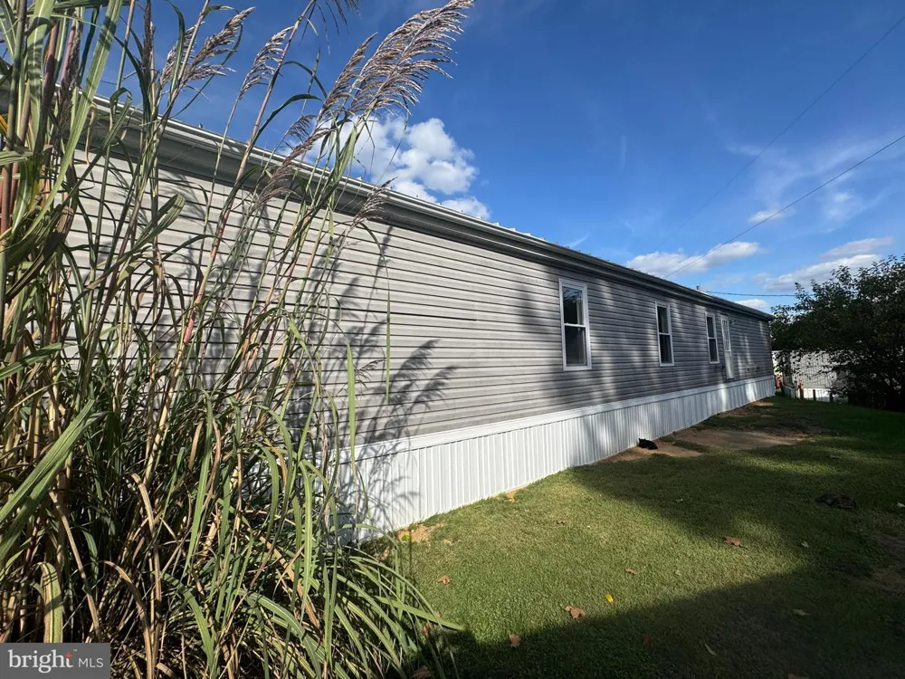 37 GEORGE DRIVE Middletown, PA 17057