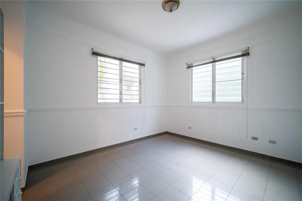 Cll 1 STREET #602 Guaynabo, PR 00969