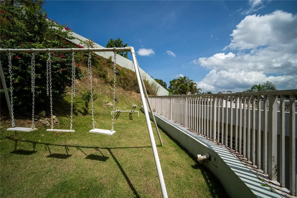 Cll 1 STREET #602 Guaynabo, PR 00969