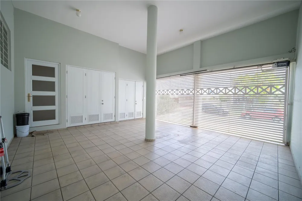 Cll 1 STREET #602 Guaynabo, PR 00969