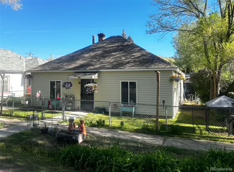 230 San Juan Avenue