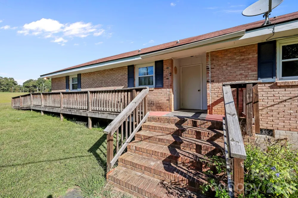 945 Alvin Hough Road Midland, NC 28107