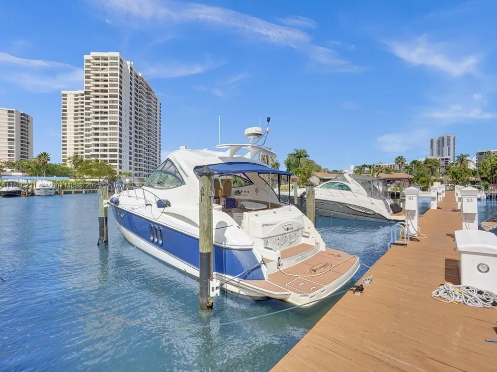 2667 S Parkview Dr Hallandale Beach, FL 33009