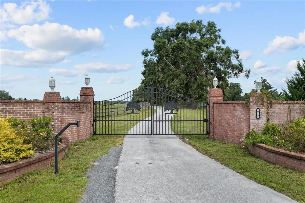 10151 NW 70TH STREET Chiefland, FL 32626