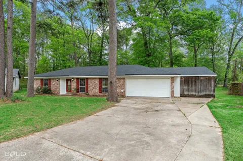 9471 Hemlock Circle