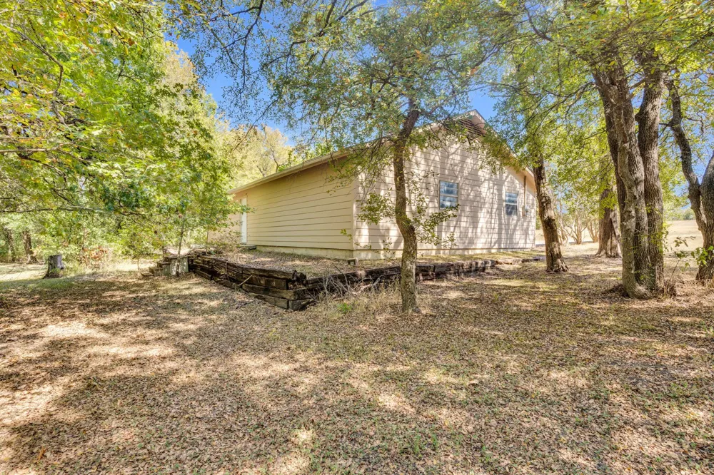 1310 Lariat Circle Oak Leaf, TX 75154