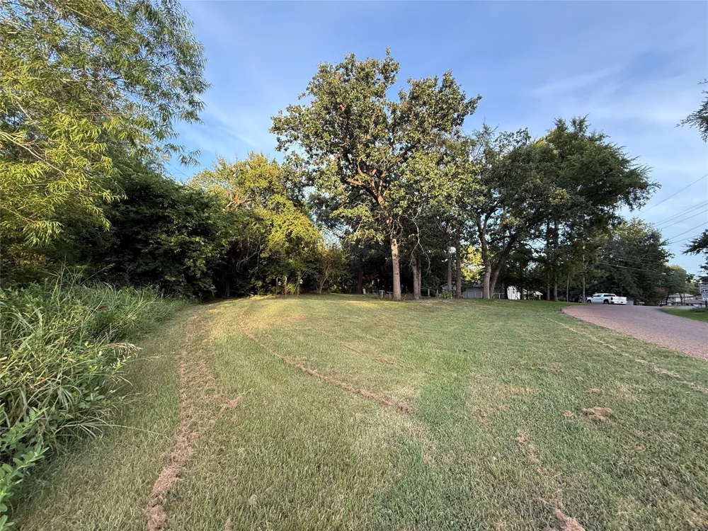 Lake Drive Enchanted Oaks, TX 75156