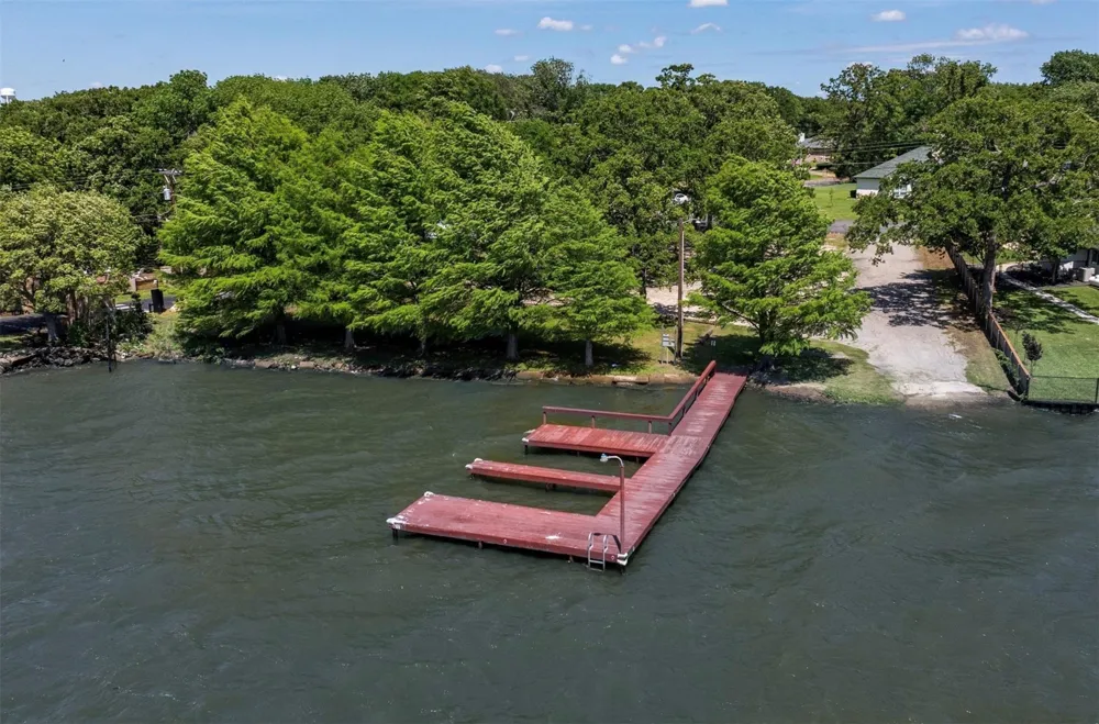 Lake Drive Enchanted Oaks, TX 75156