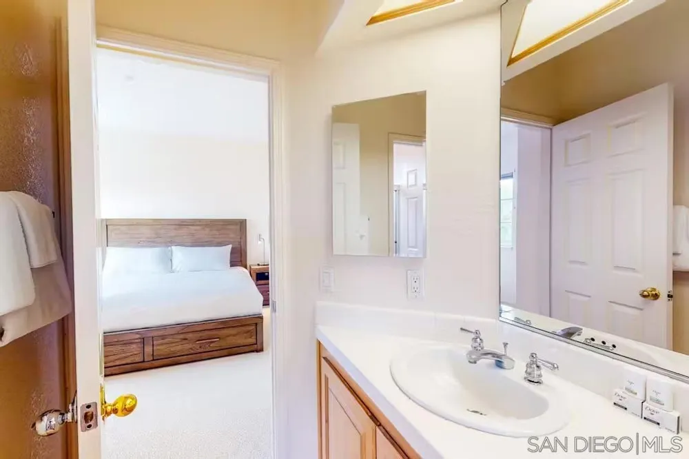 863 Starflower Rd Encinitas, CA 92024