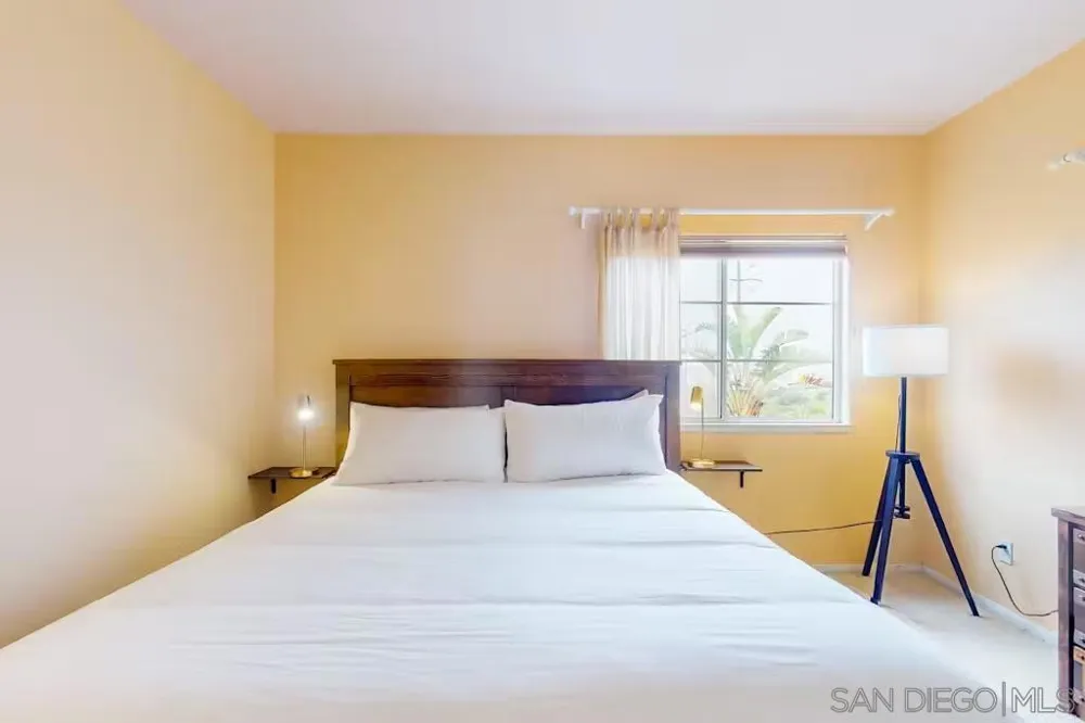 863 Starflower Rd Encinitas, CA 92024
